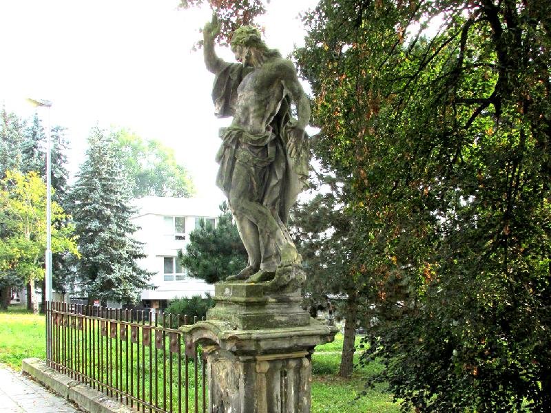 socha Zmrtvýchvstání Krista