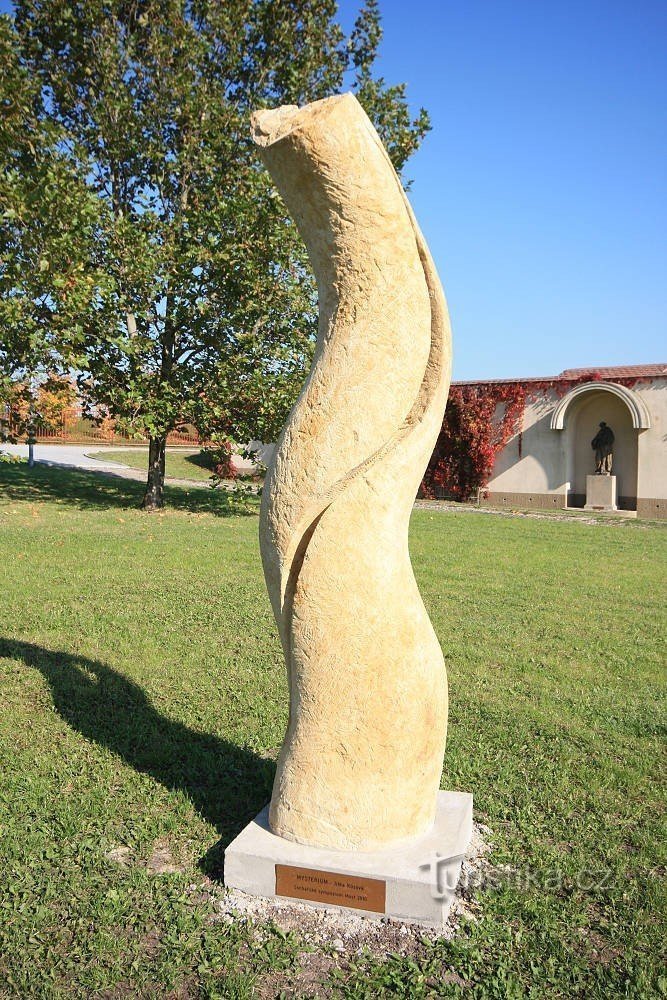 Simpozionul de sculptură Most 2010
