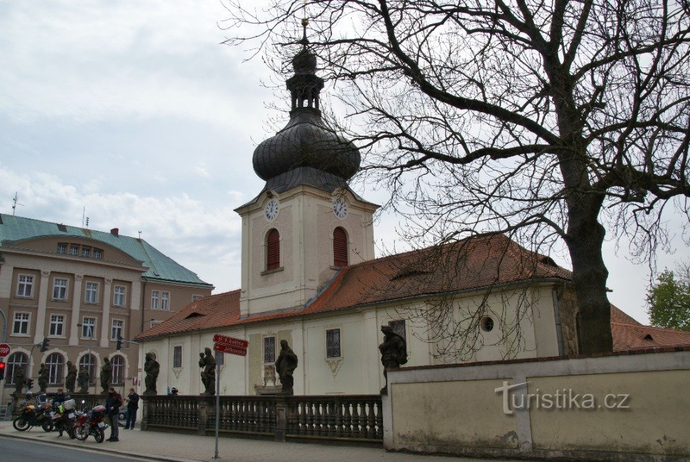 kipi Kristusovih sorodnikov pred kapucinskim samostanom