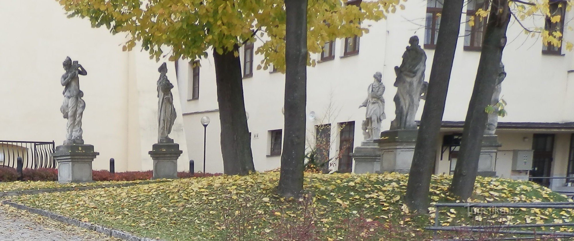 A set of sculptures in the courtyard of the municipality