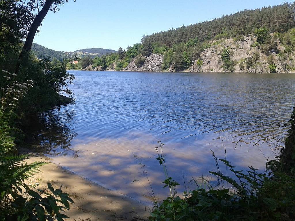 Soukromá písečná pláž u chaty