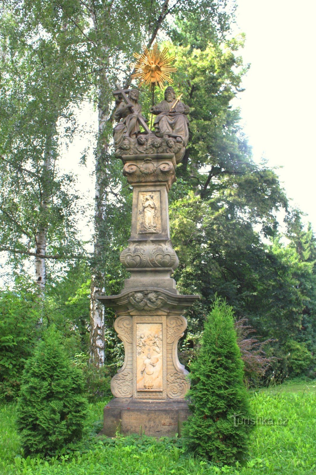 Statue de la Sainte Trinité