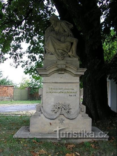 la estatua de la Piedad