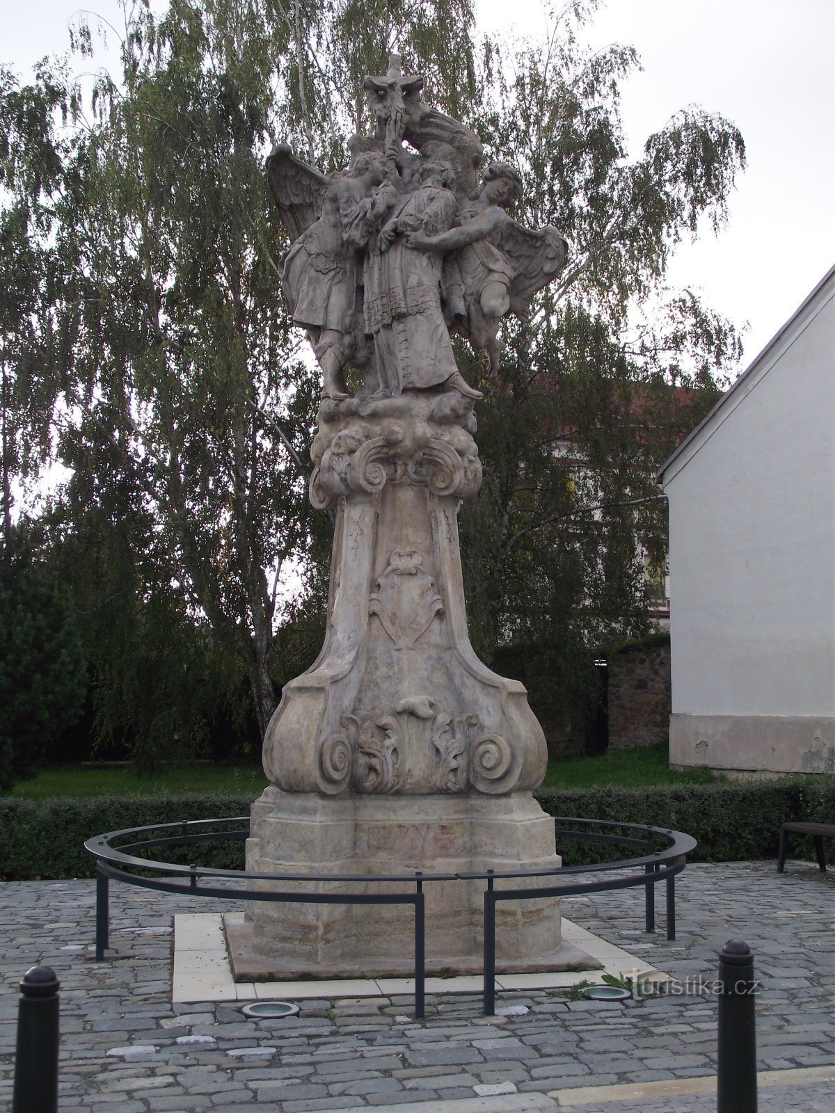 estatua de san Juan de Nepomuck