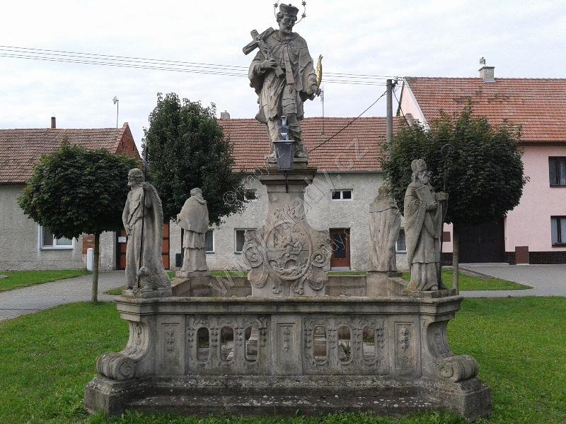 sousoší sv. Jana Nepomuckého