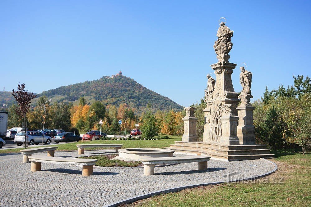 Statuia Sfântului Ioan Nepomuk - Most