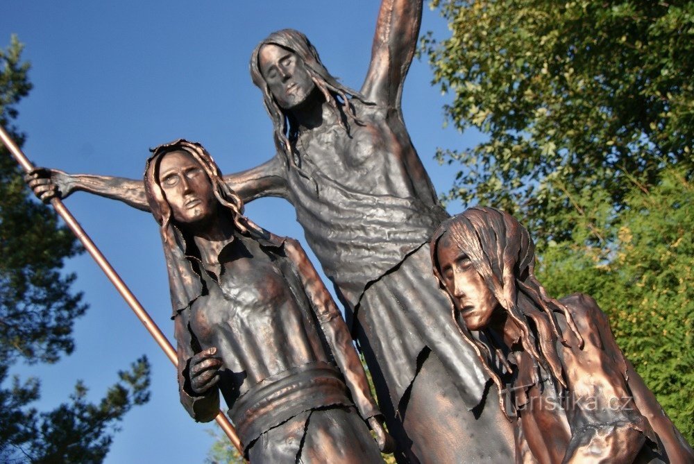 la estatua de la Resurrección de Jesucristo en Řetova