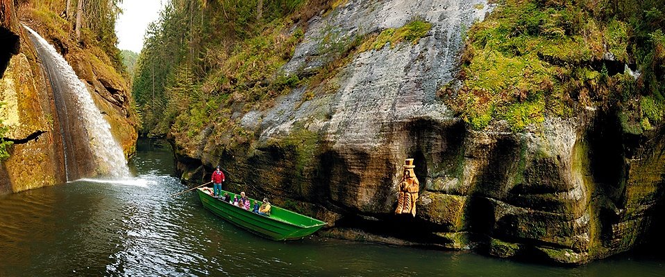 Kloven aan de rivier de Kamenice