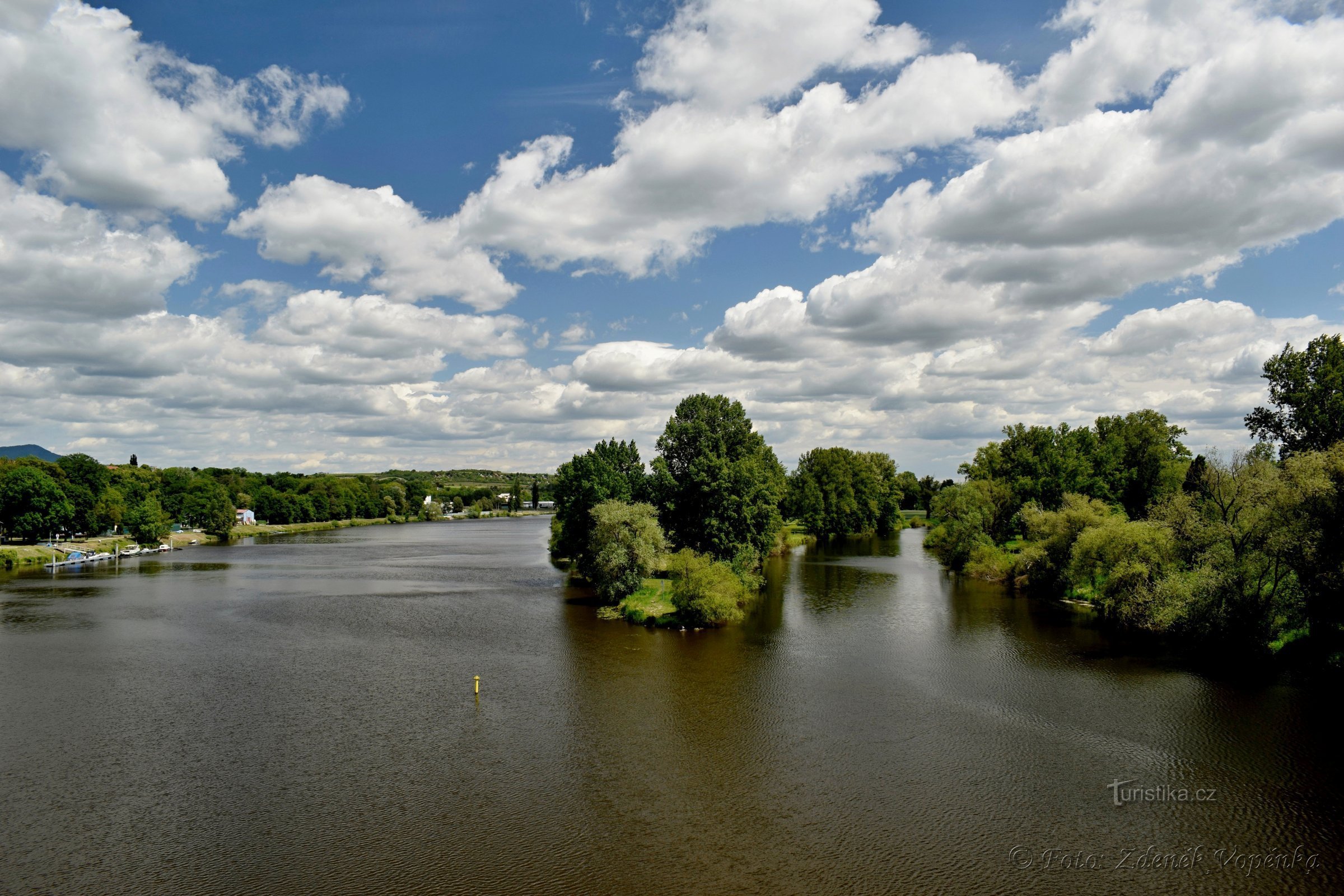 Le confluent de l'Elbe et de l'Ohre.