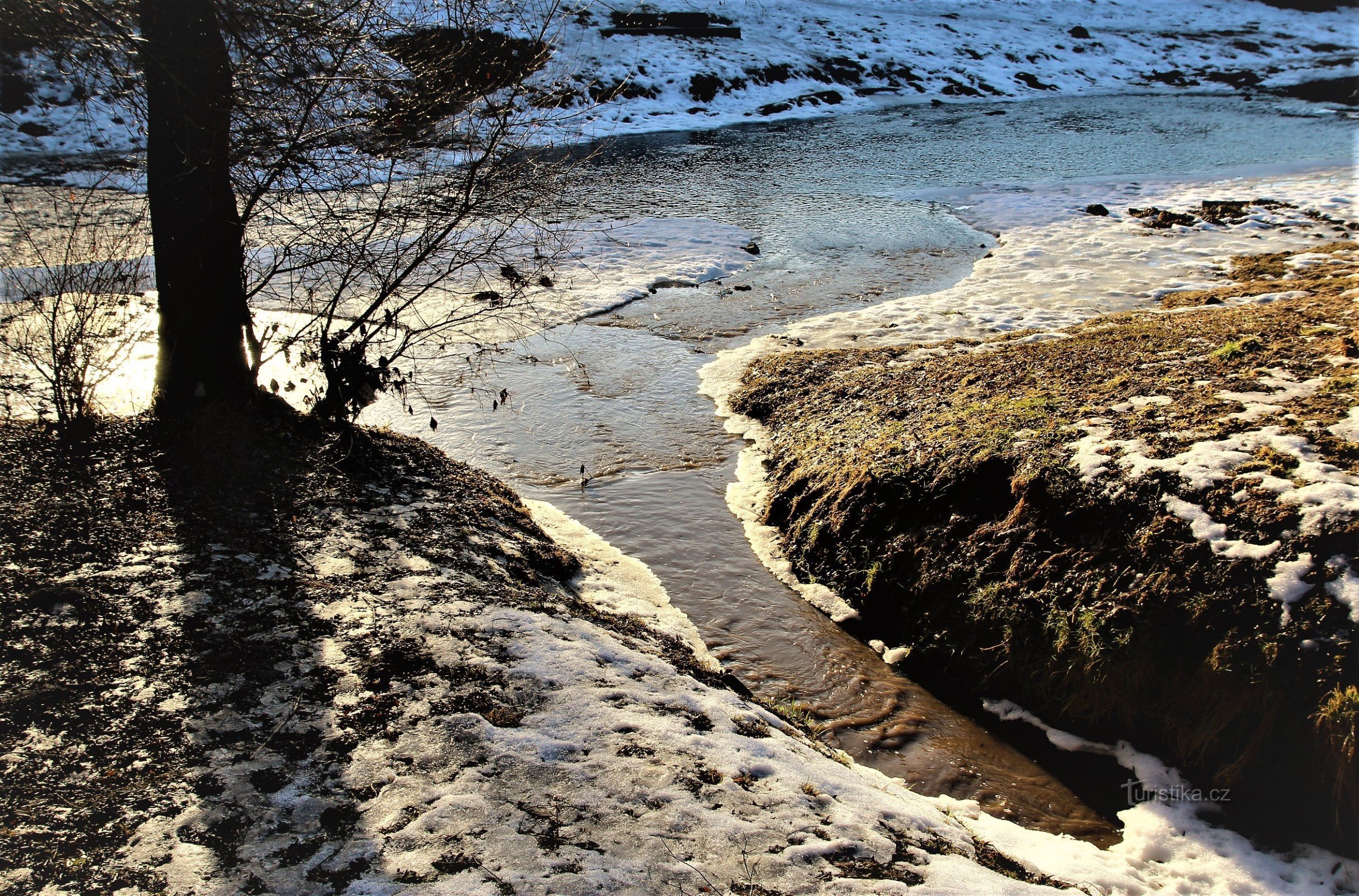 Zusammenfluss von Svitava und Časnýra aus Ostrůvek