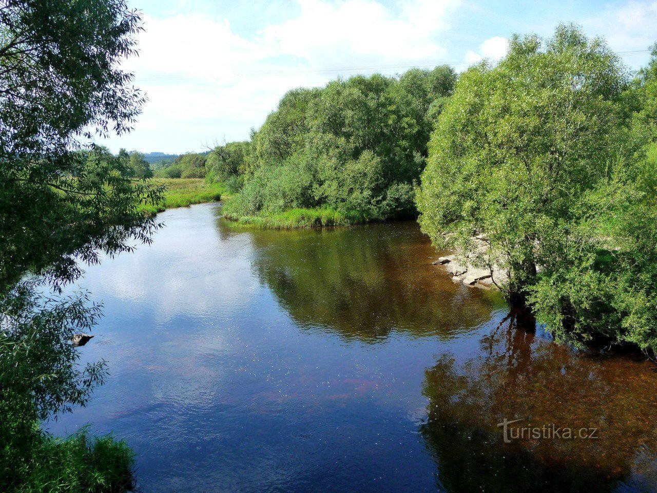 Место слияния Влтавы и Раснице