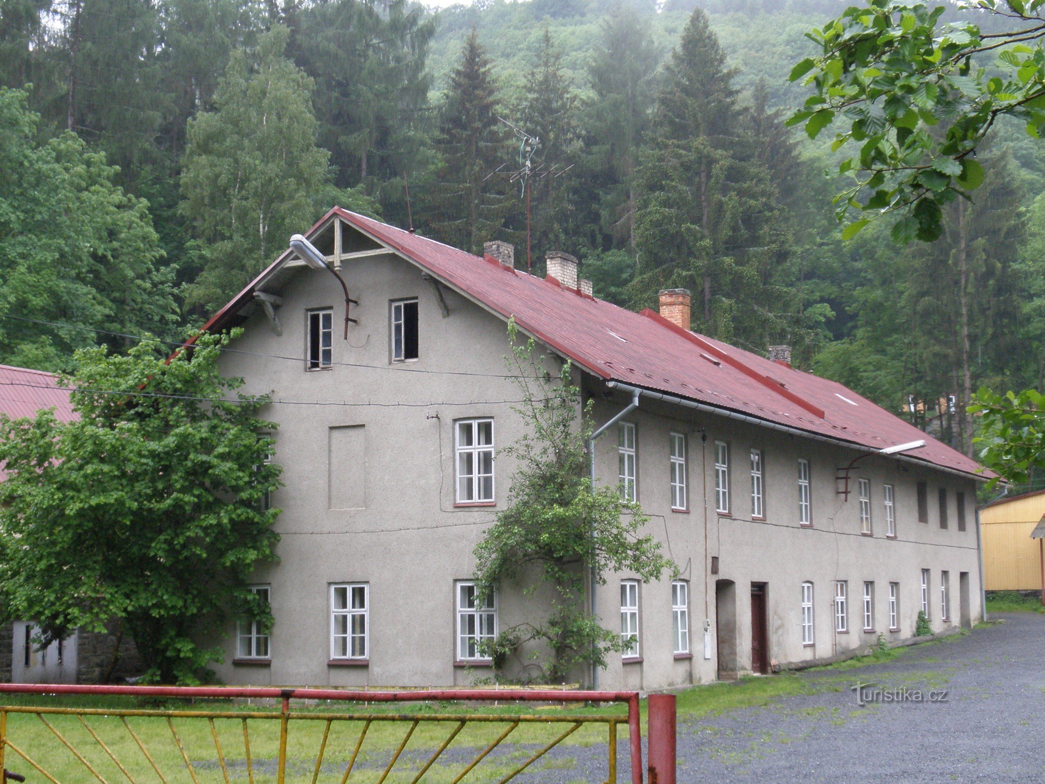 Spálov, Spálovský malom, Odra folyó völgye