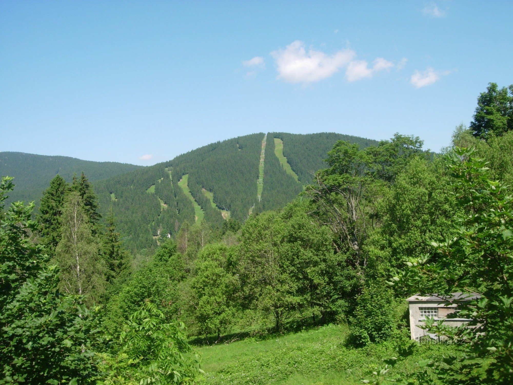 Spičák do teleférico para Pancíř