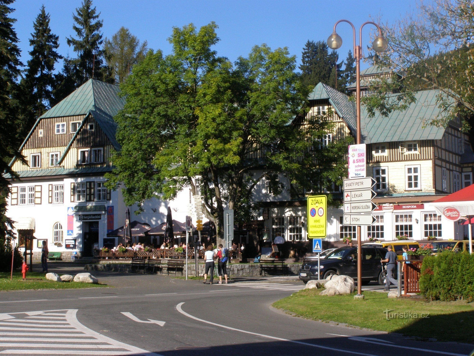 Szpindlerowy Młyn - główny drogowskaz turystyczny