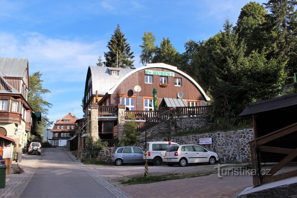 Špindlerův Mlýn, hotellisi Svatý Hubert