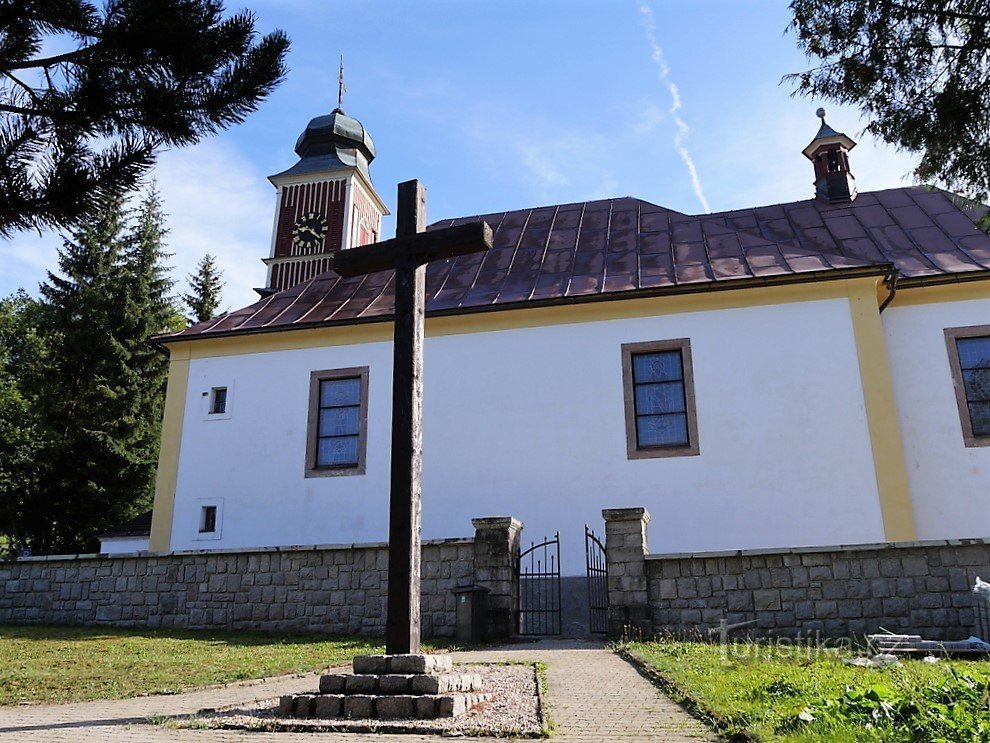 Špindlerův Mlýn, kirken St. Peter