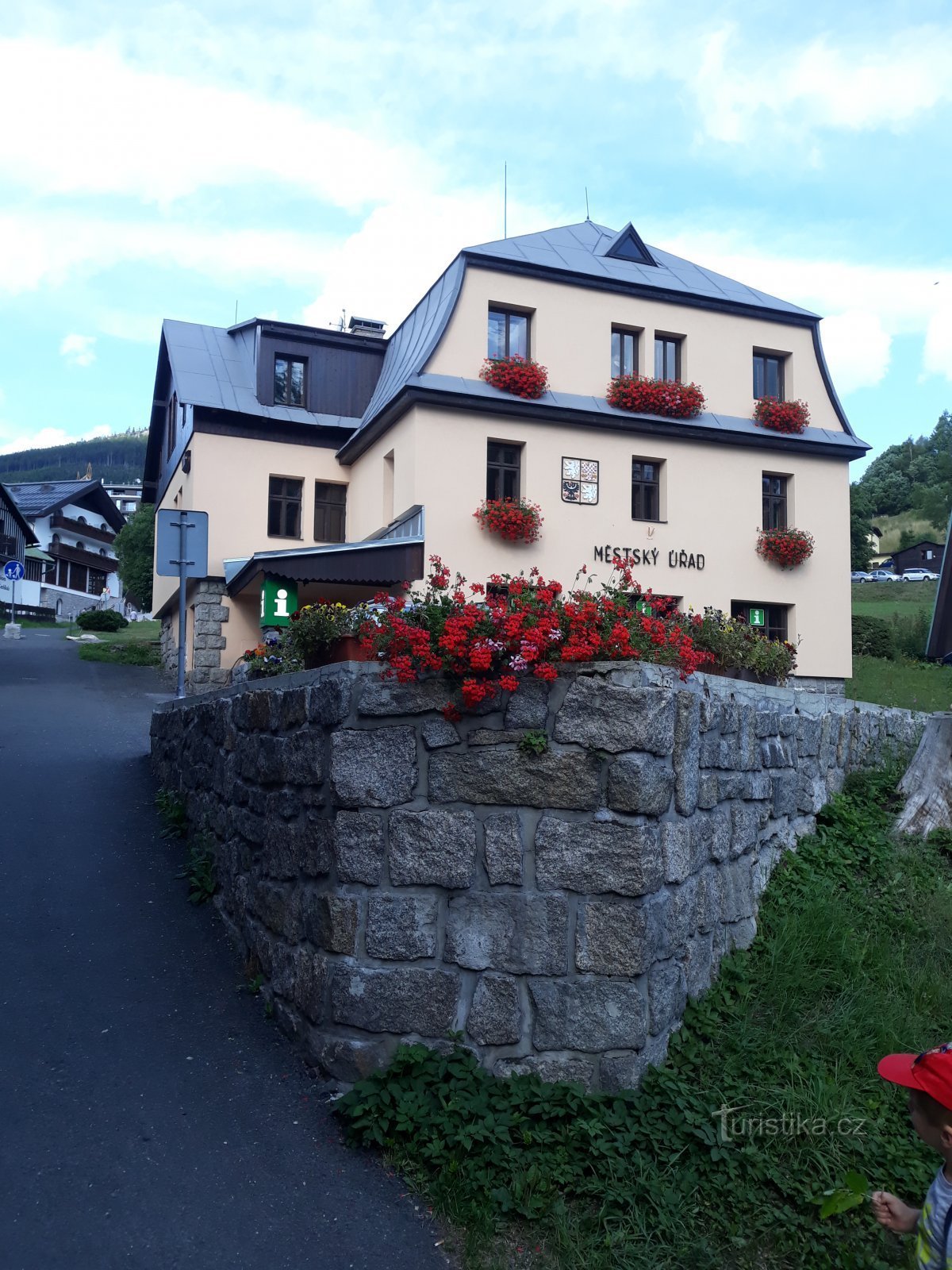 Špindlerův Mlýn - tourist information center - year 2019