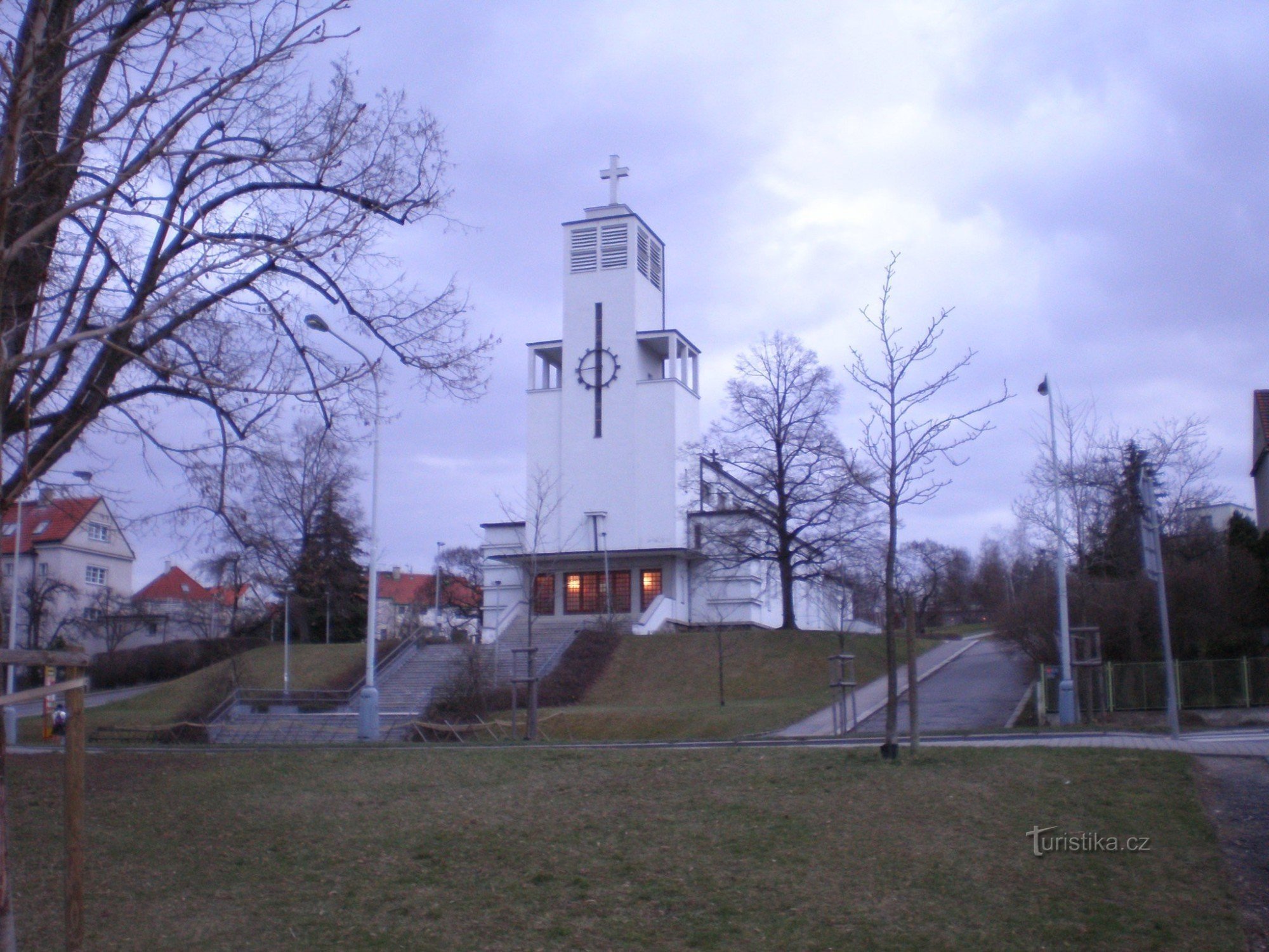 Spořilov - Église de St. Agnès Česka