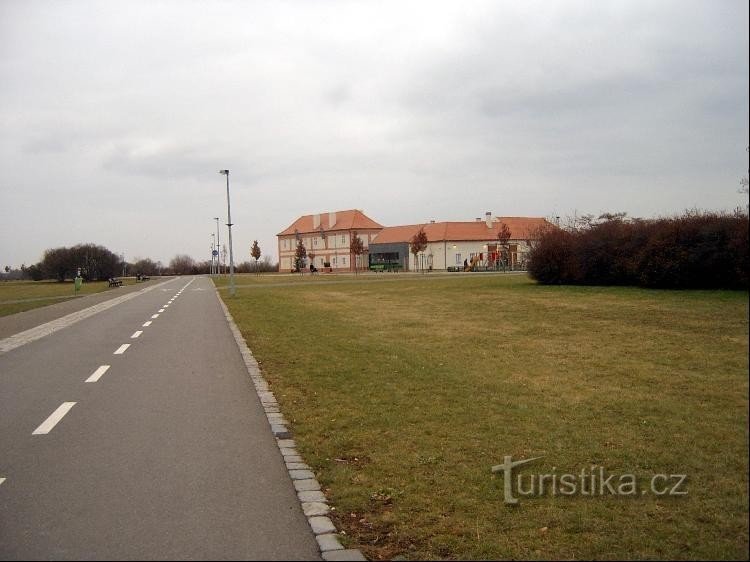 Complexe sportif près de Ladronka