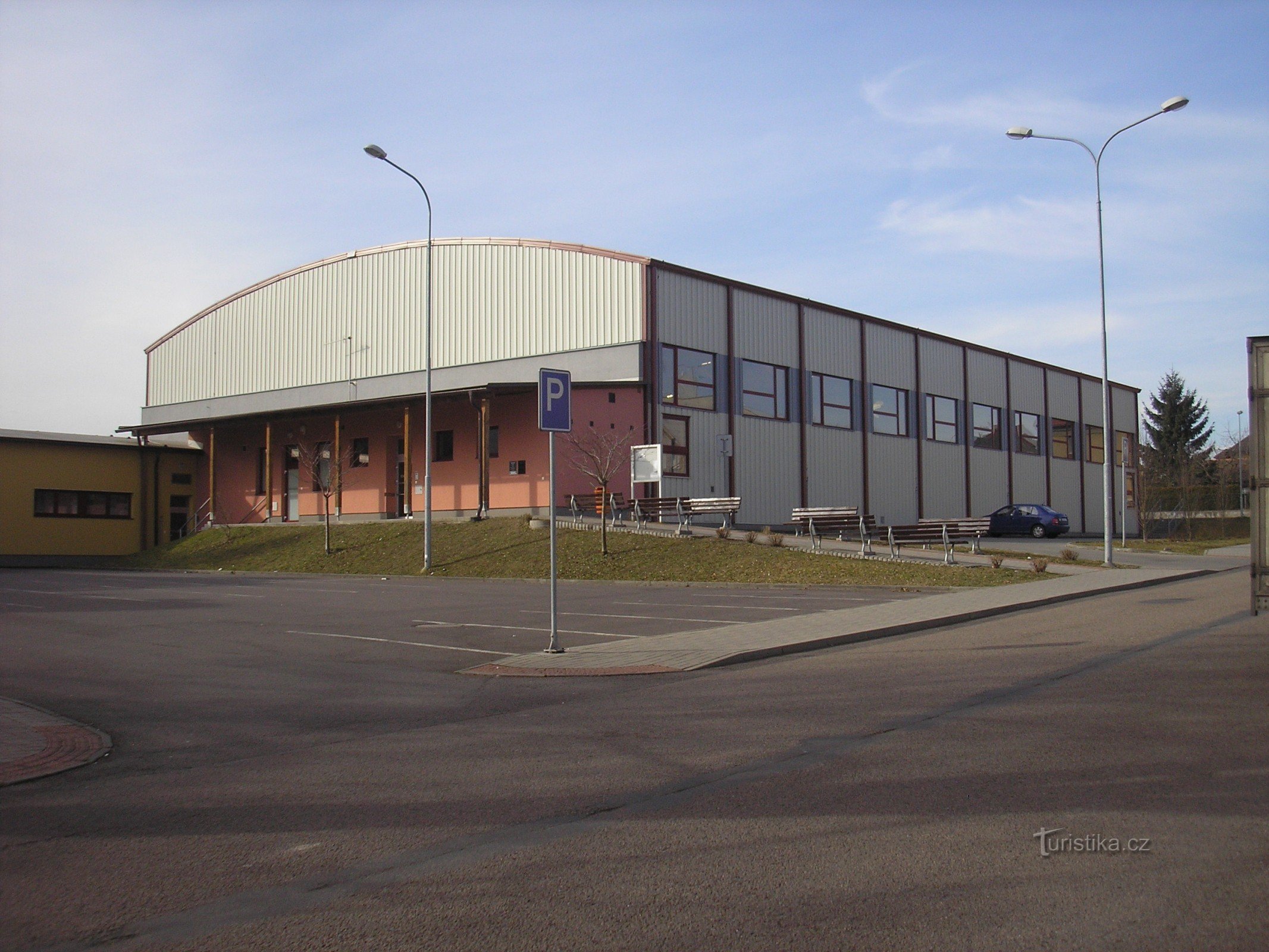 SPORTS HALL PRÉŁUCH