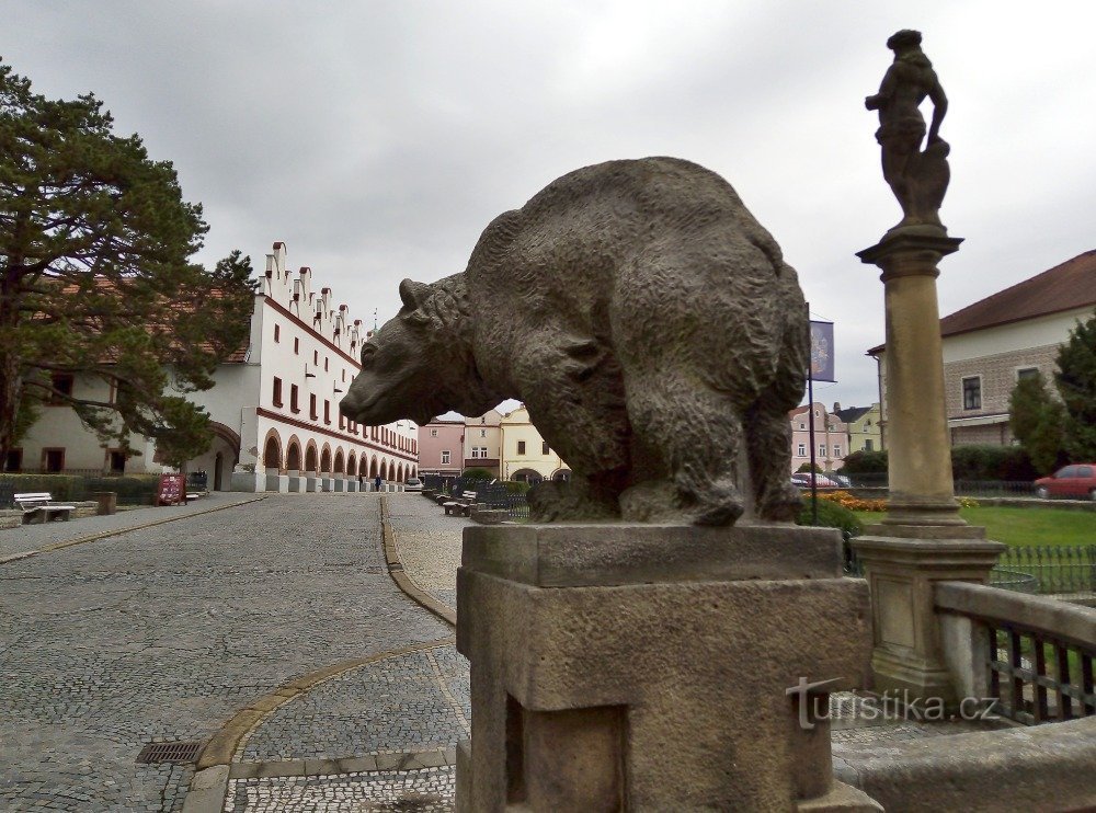 o encontro dos caminhantes pode ser no urso...