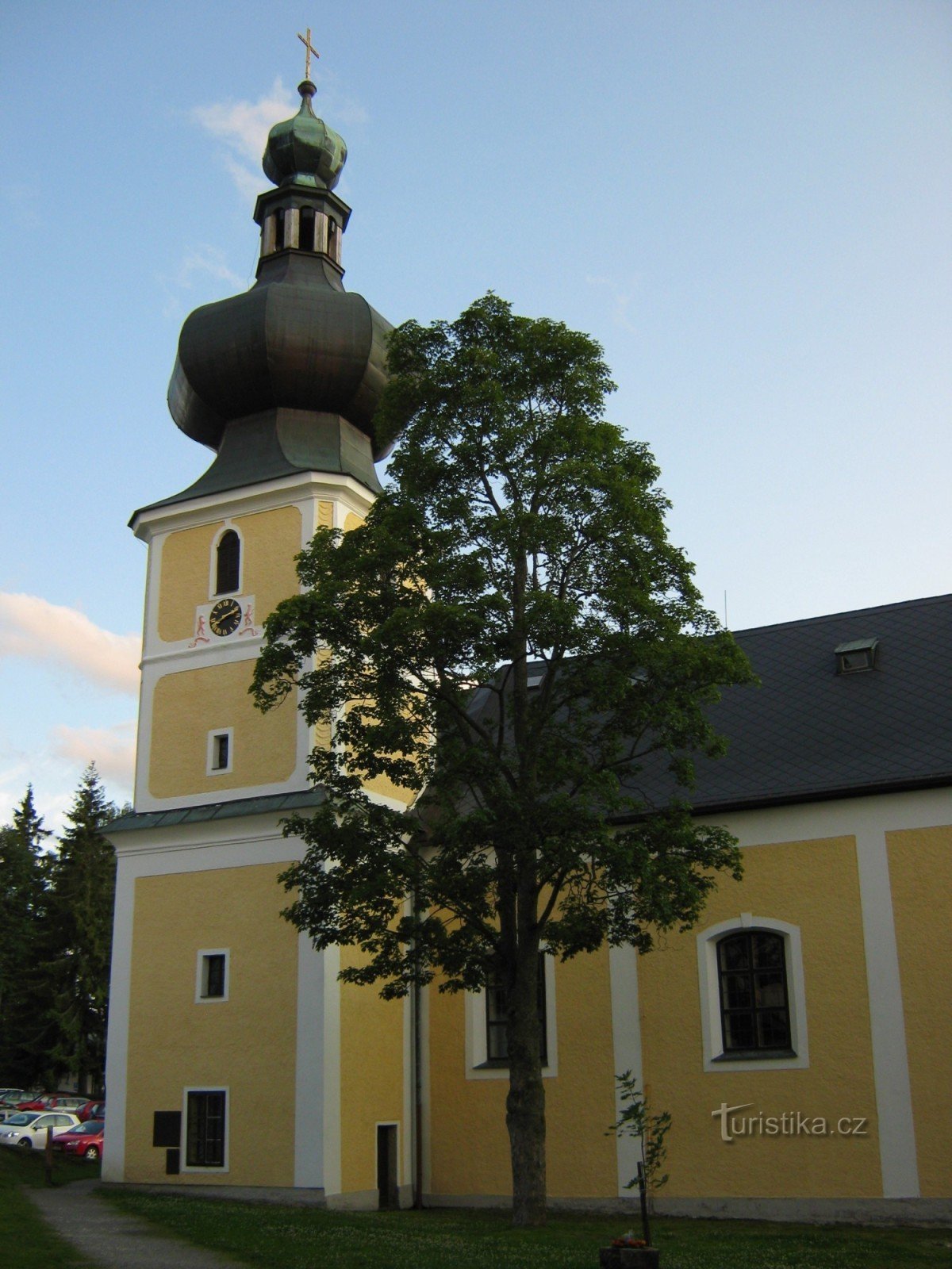 Srni - Kerk van St. drie-eenheid