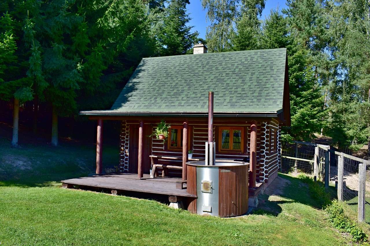 Srub u dančí obory