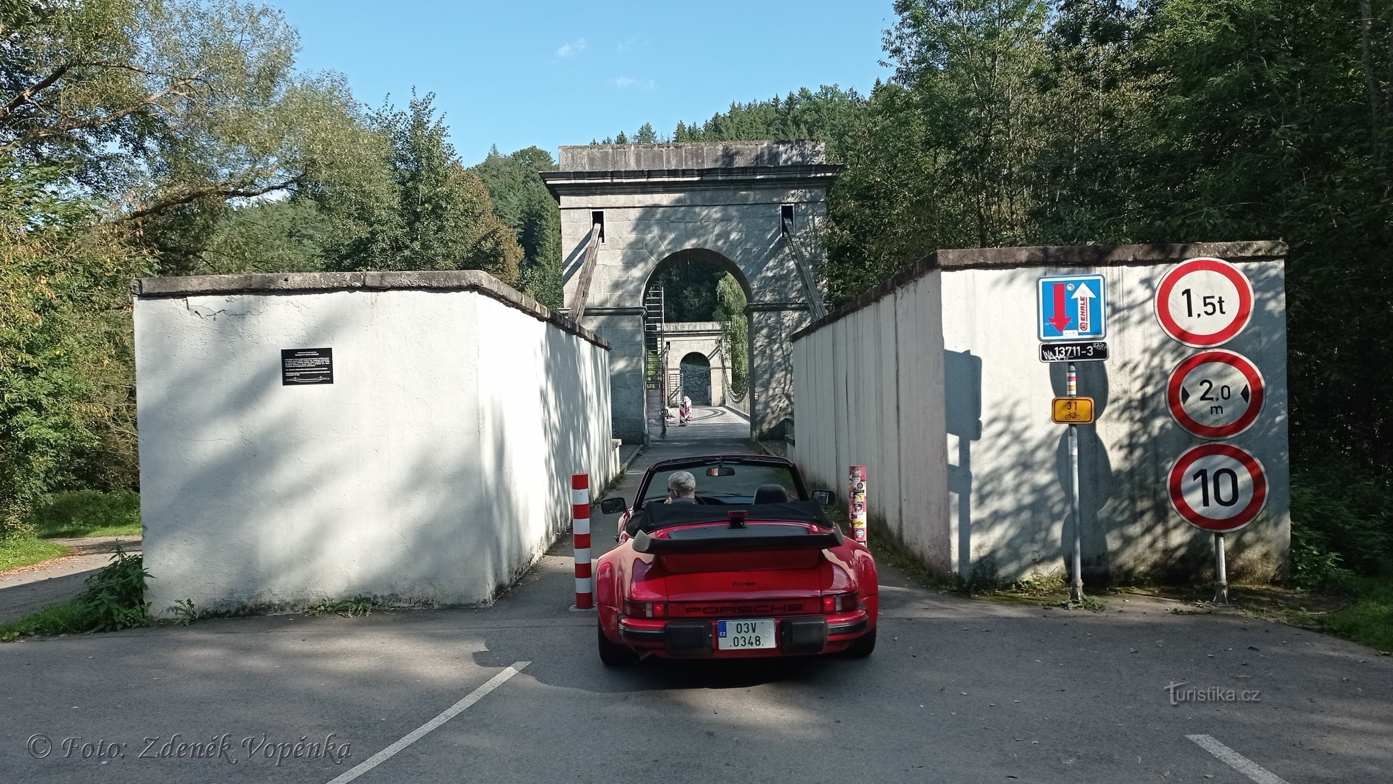 Stádleck chain bridge.