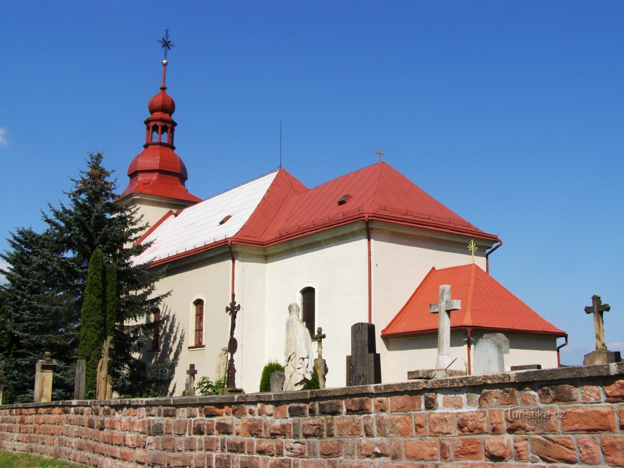 Stará Paka - igreja de St. Lawrence