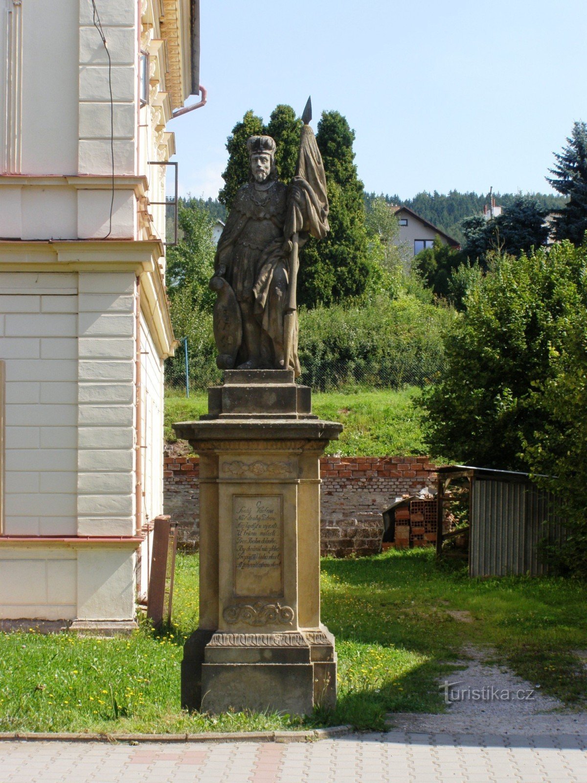 Stará Paka - patsaat St. Ludmila ja St. Wenceslas