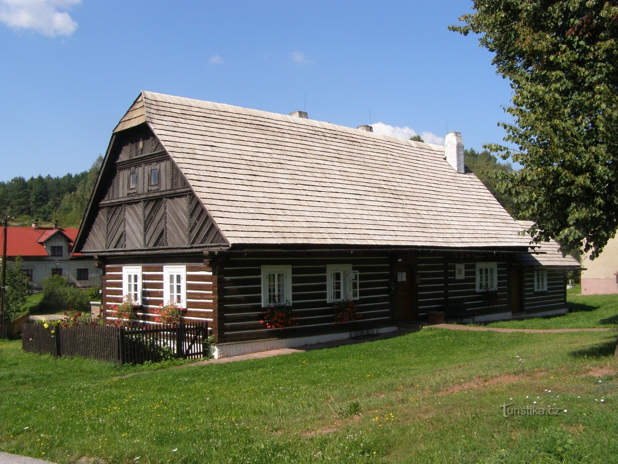 Stará Paka - Stara škola