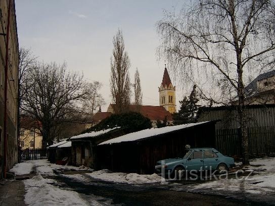 Stara uloga: Stara uloga? Urbani dio Karlovy Vary, prvobitno zaseban grad.