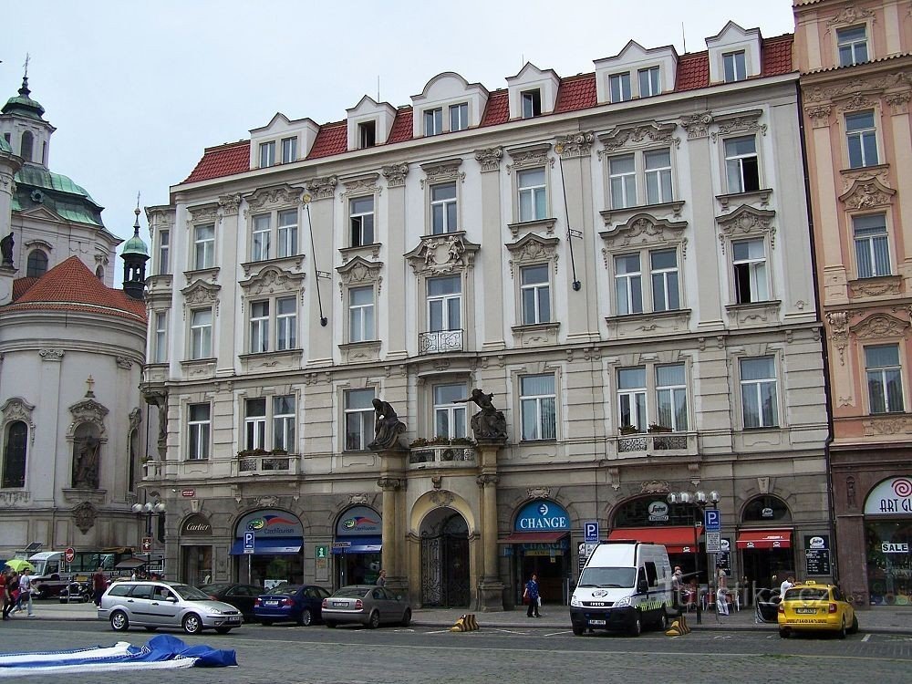 Place de la Vieille Ville 5, Pařížská 2