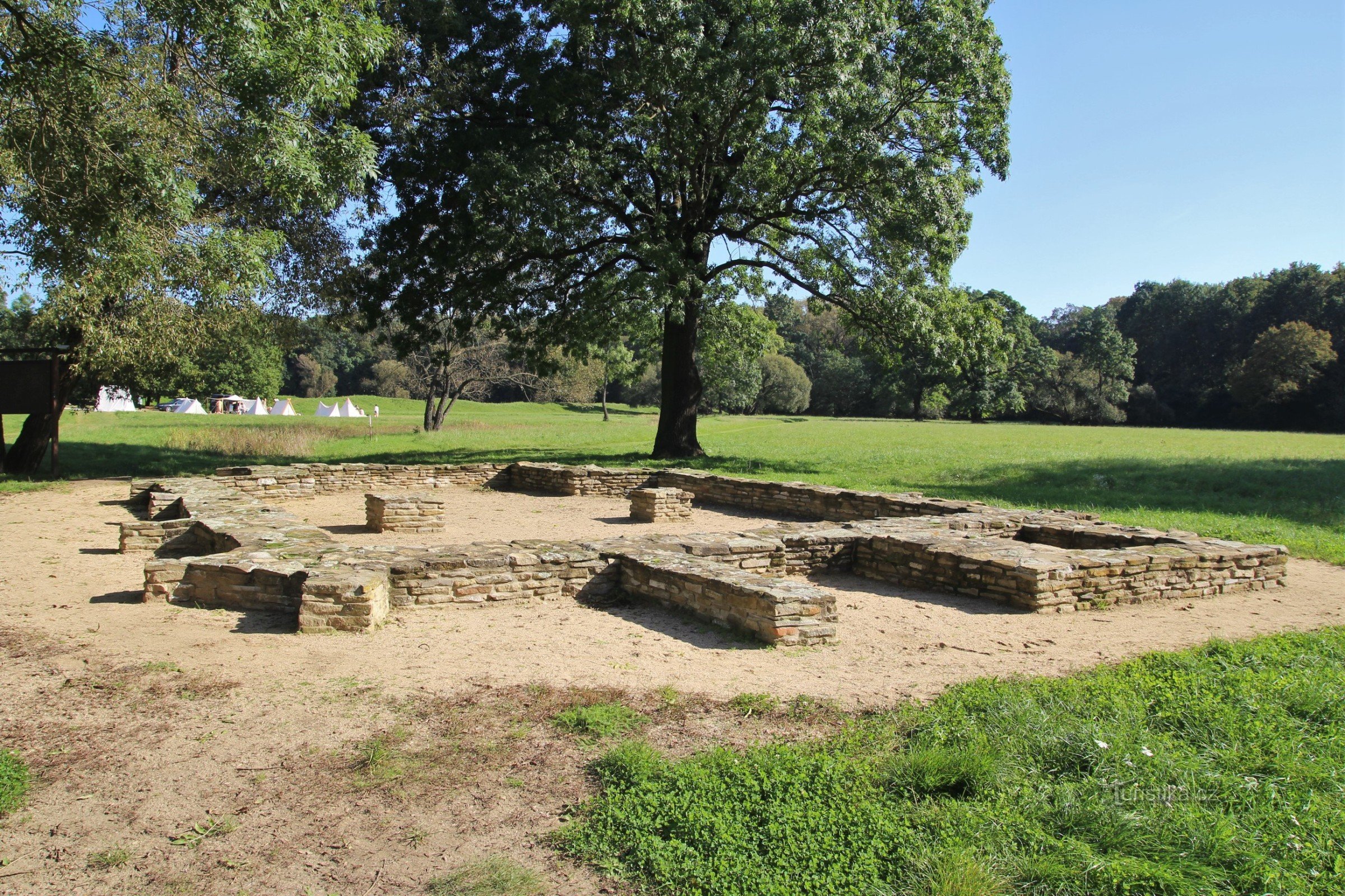 Antiga fortaleza eslava de Mikulčice