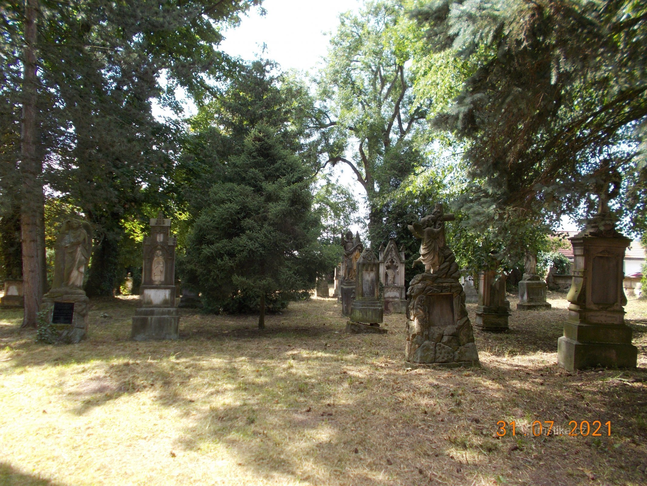 El antiguo cementerio de Železnica