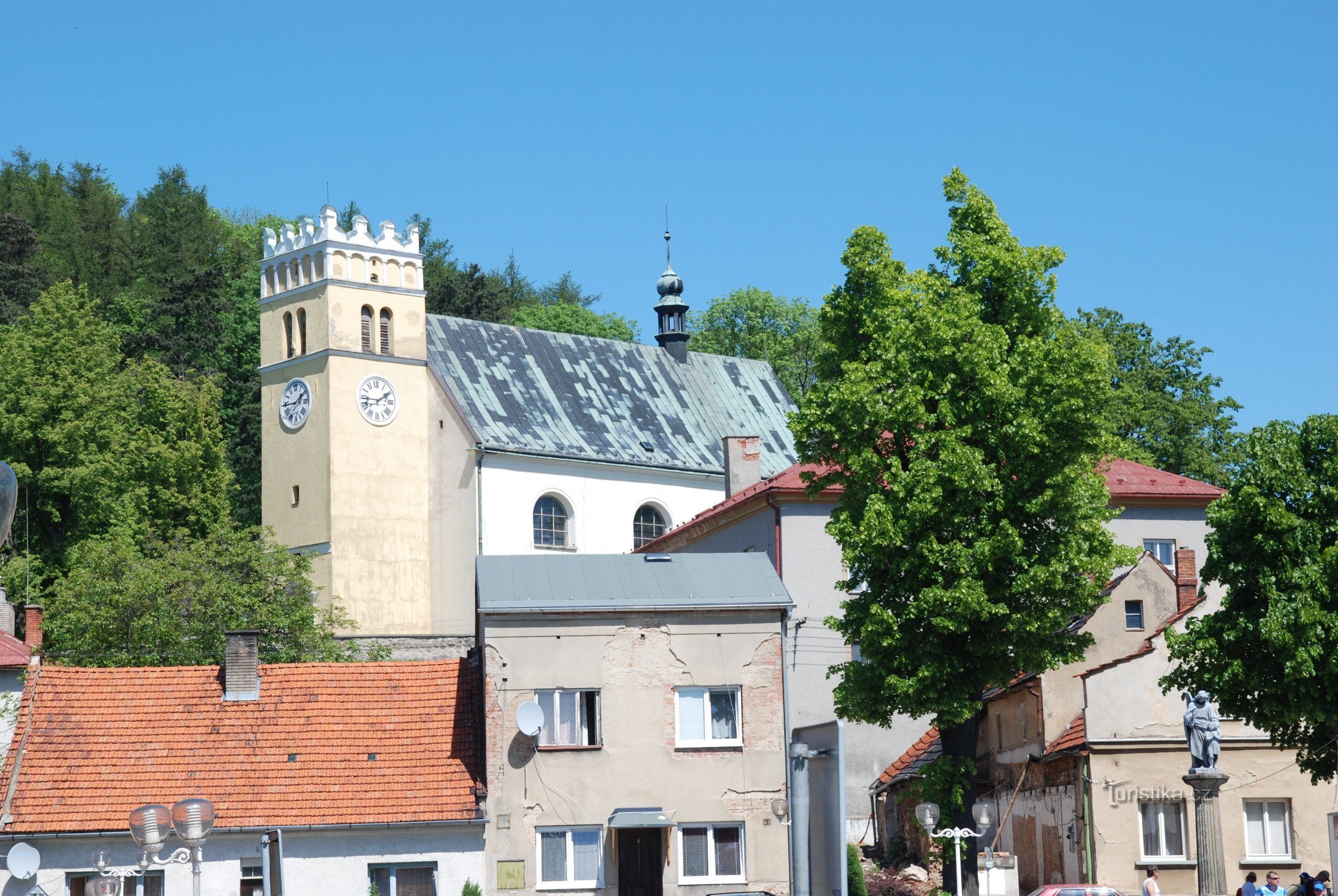 Starý Jičín - Pyhän Nikolauksen kirkko Wenceslas