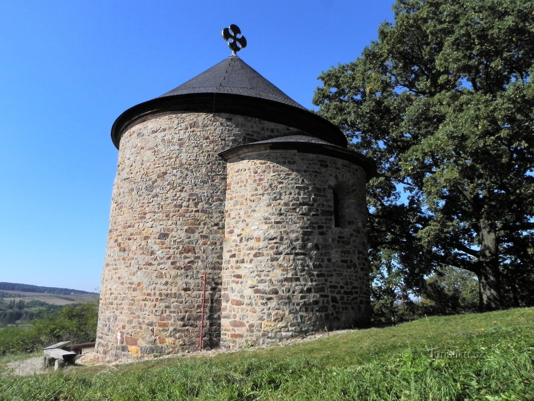 Starý Plzenec, rotunda sv. Petra