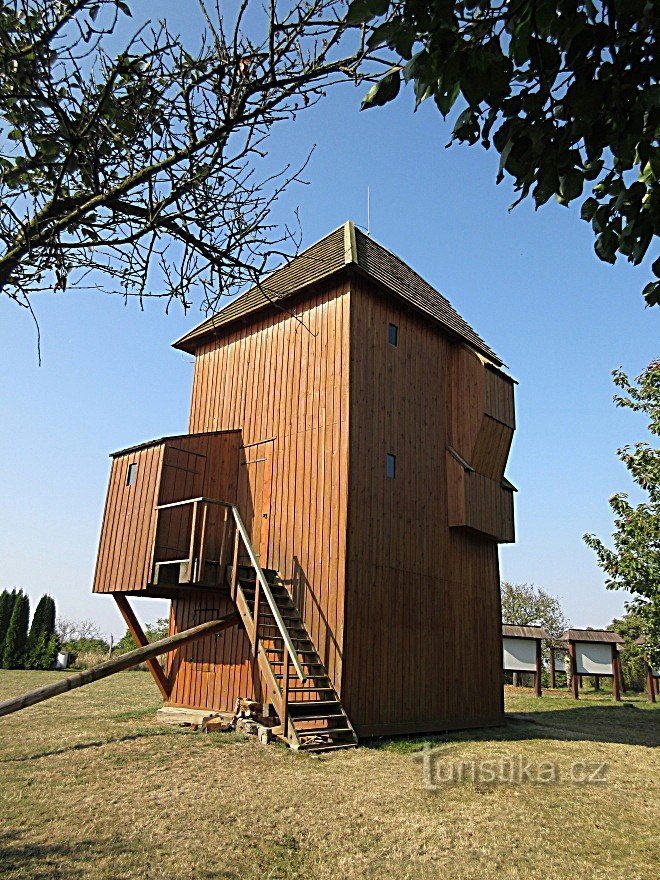 Starý Poddvorov - moinho de vento