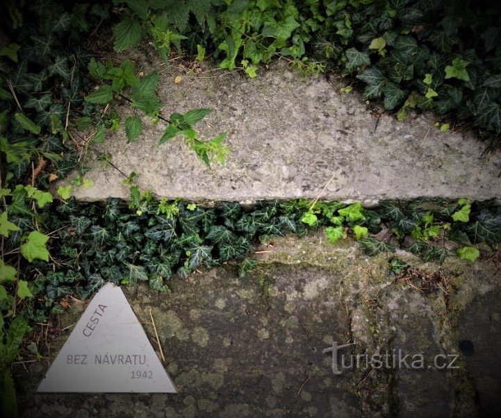 Vieux cimetière juif