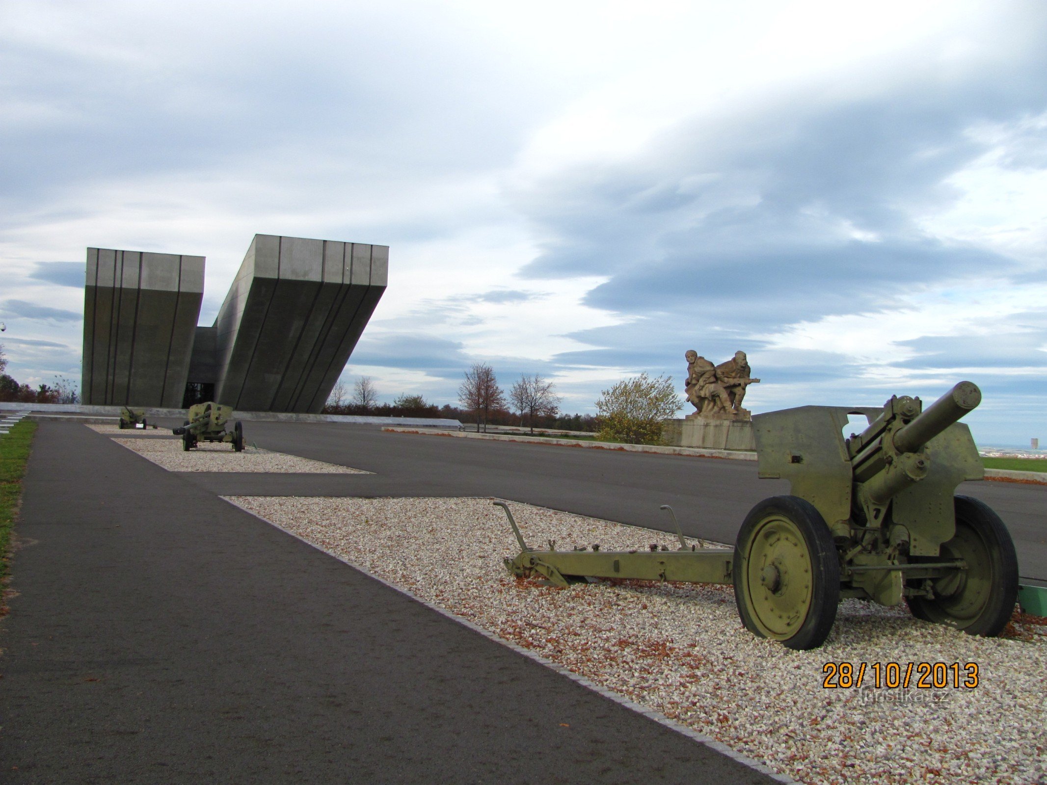 Święto państwowe w Memorial II. II wojna światowa - Hrabina