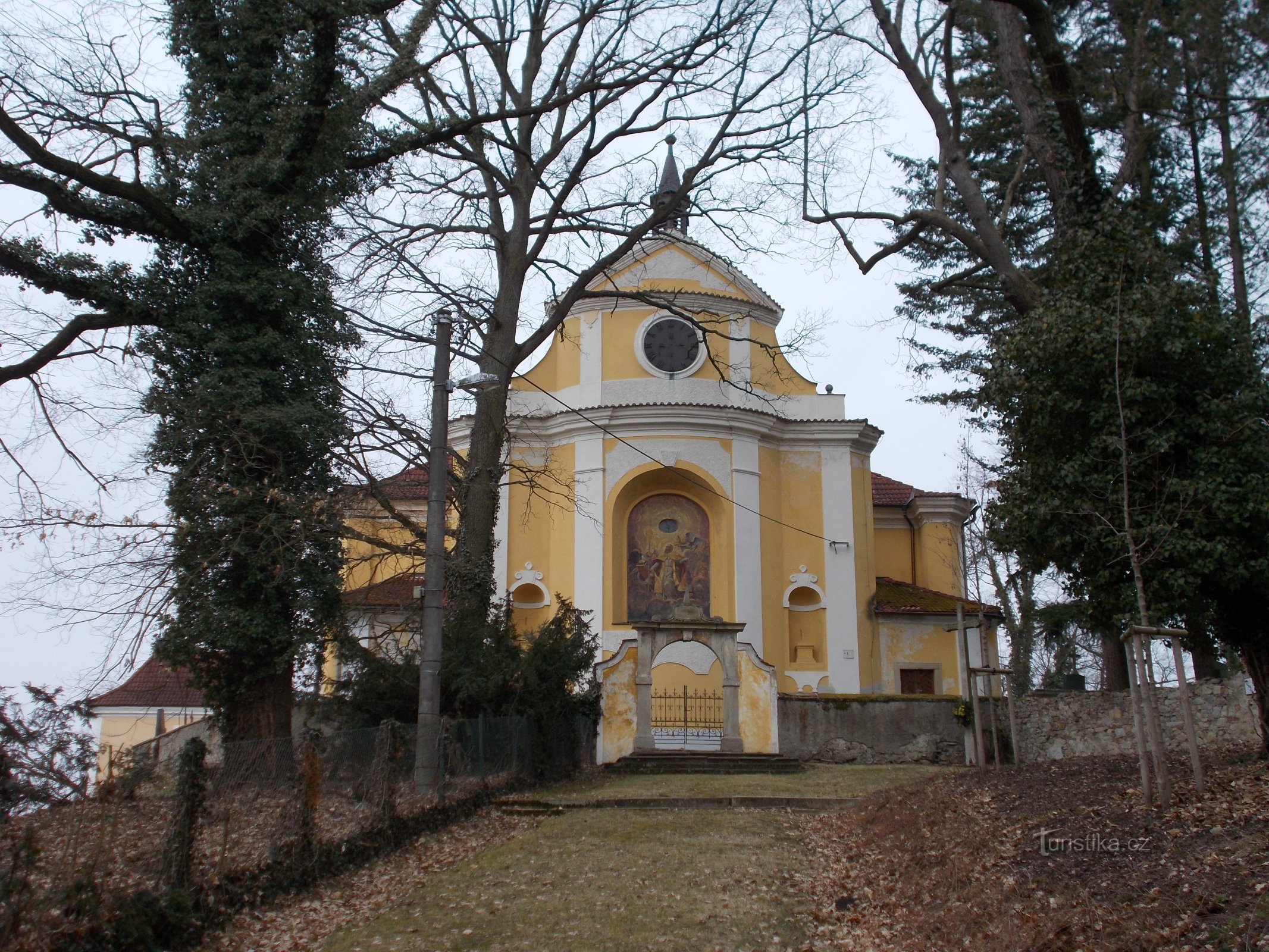 Štěkeň - kostel sv. Mikuláše