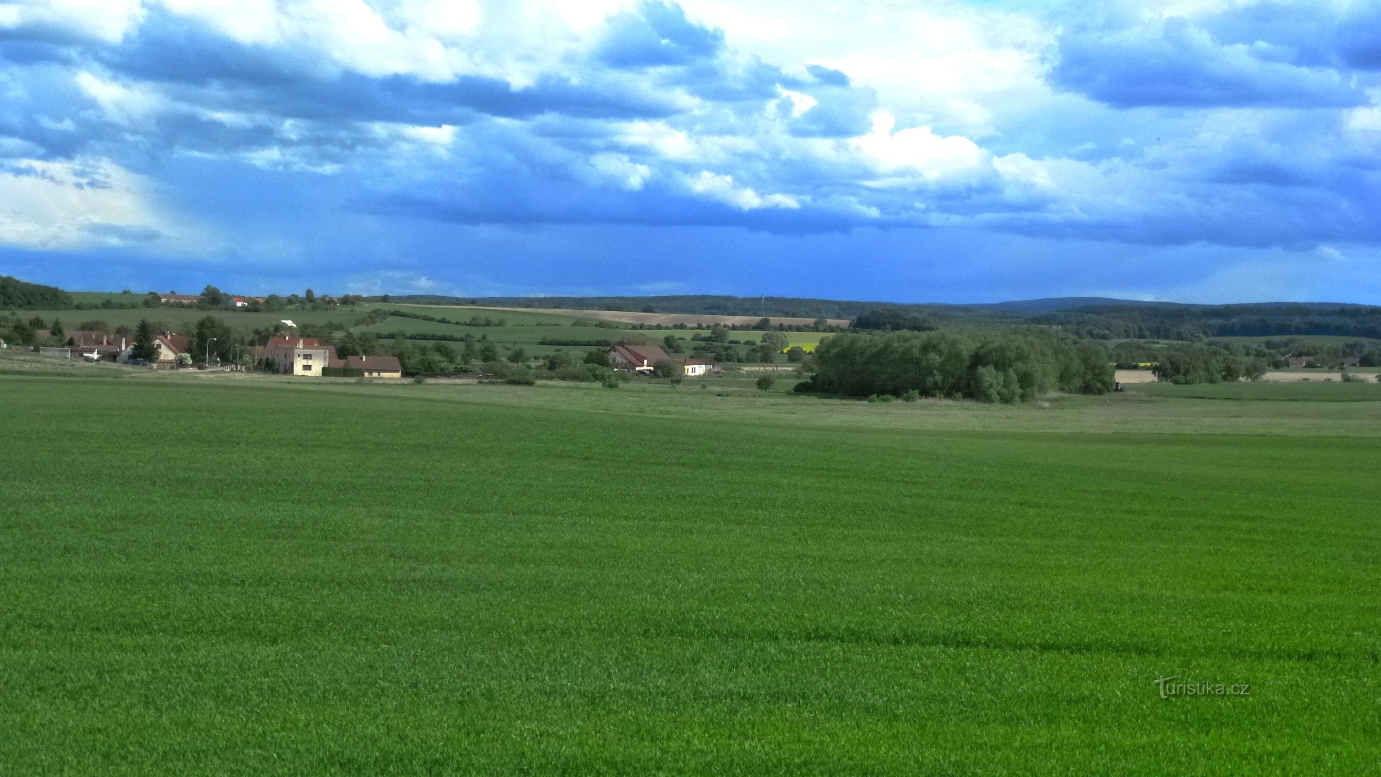 Štěpánov, o mică așezare lângă Přelouče - vedere de la Mokošín