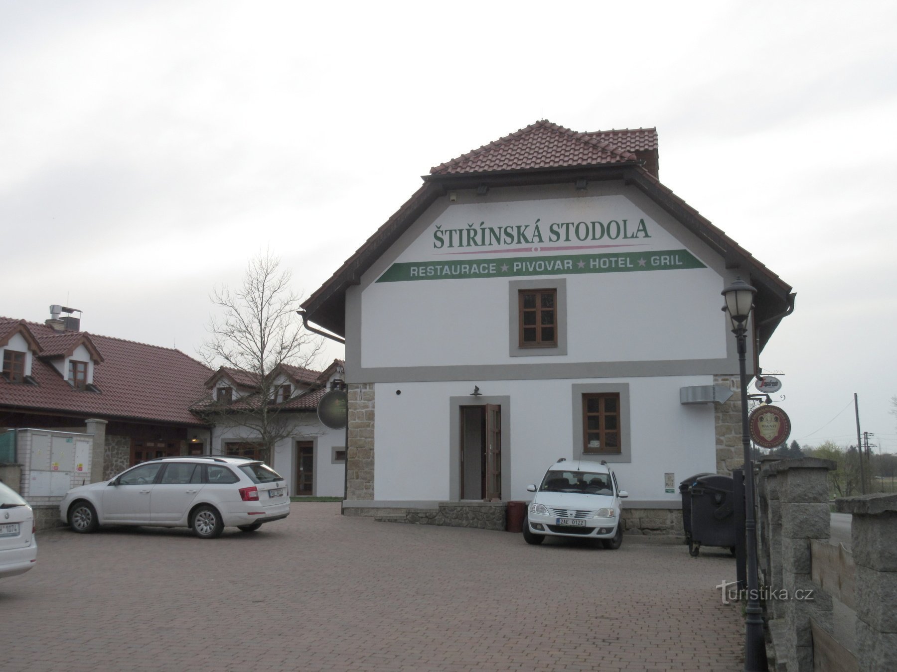 Štiřín – dvorac, pivovara