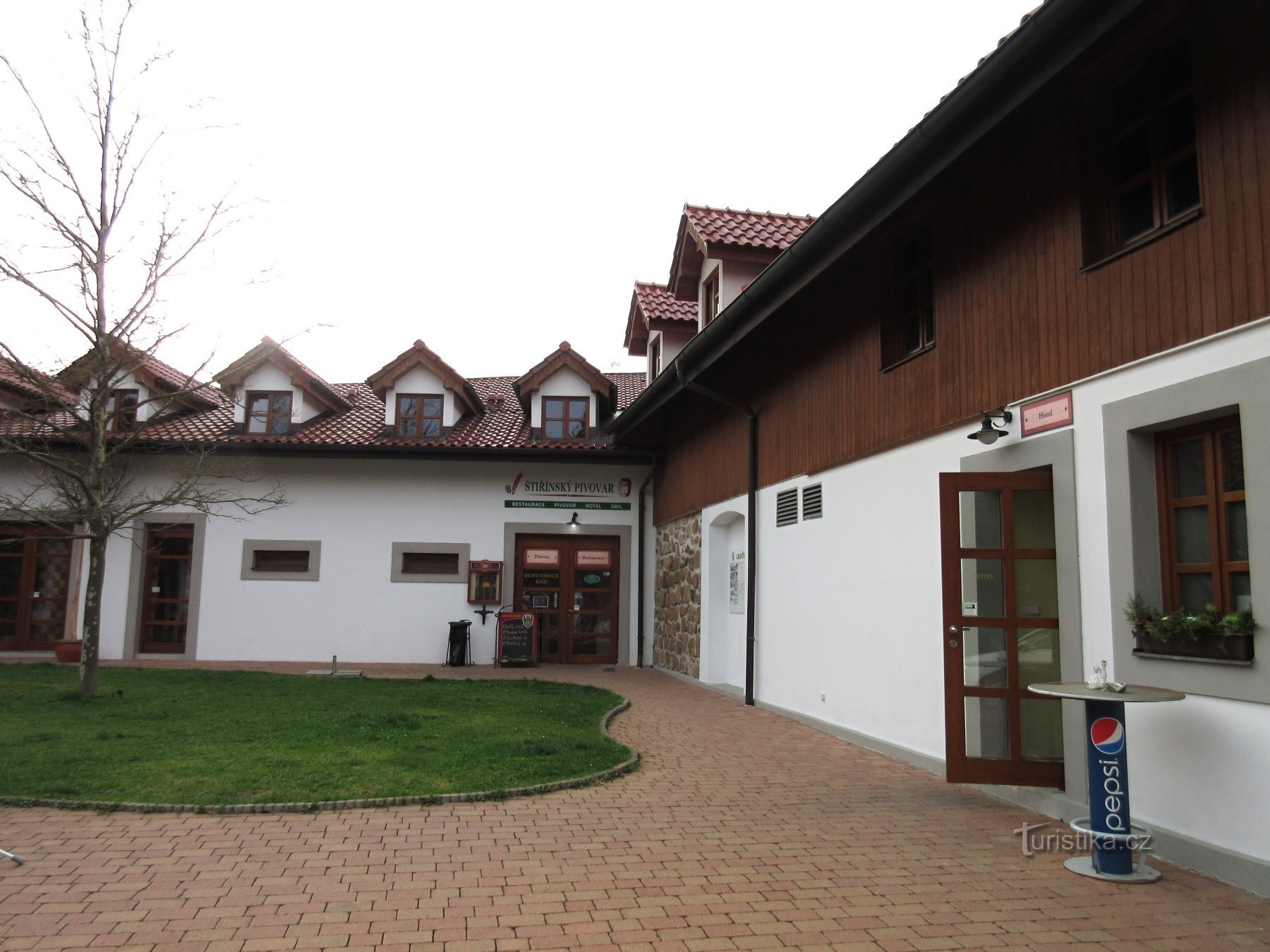 Štiřín – Schloss, Brauerei