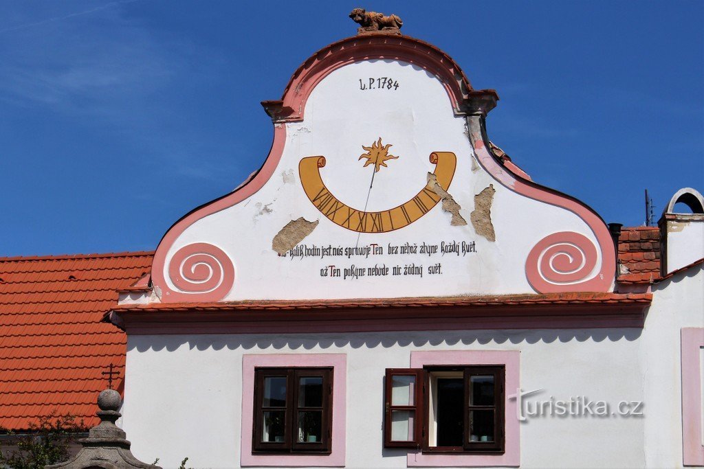 Shield with sundial