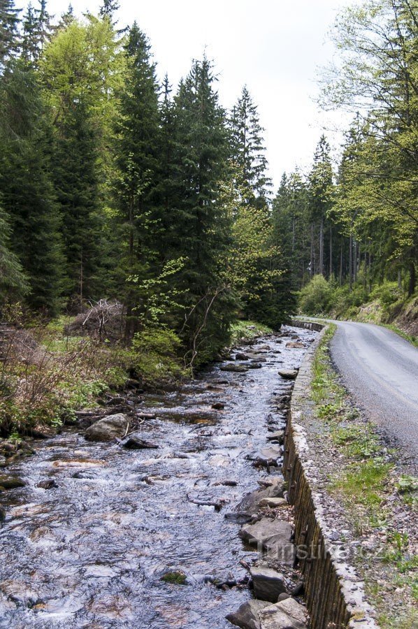 Tunneli Ostrýmin alla