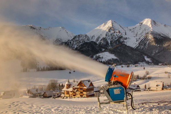 Χιονοδρομικό Κέντρο Strachan Ski Center Zdiar Strachan