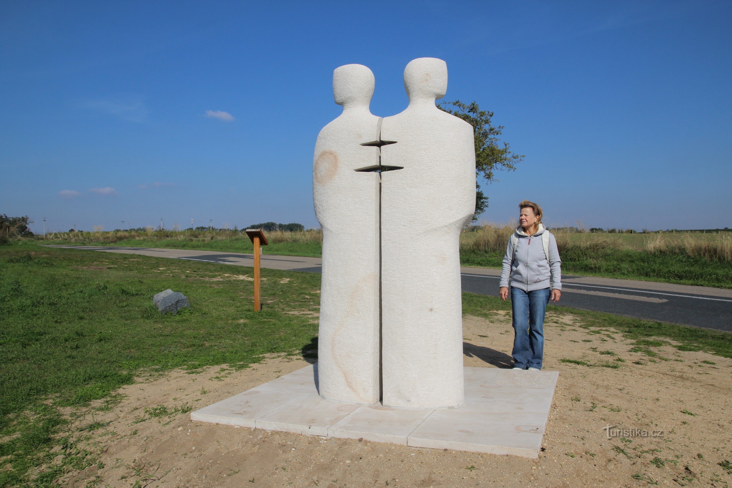 Strachotín - monument al lui Chiril și Metodiu