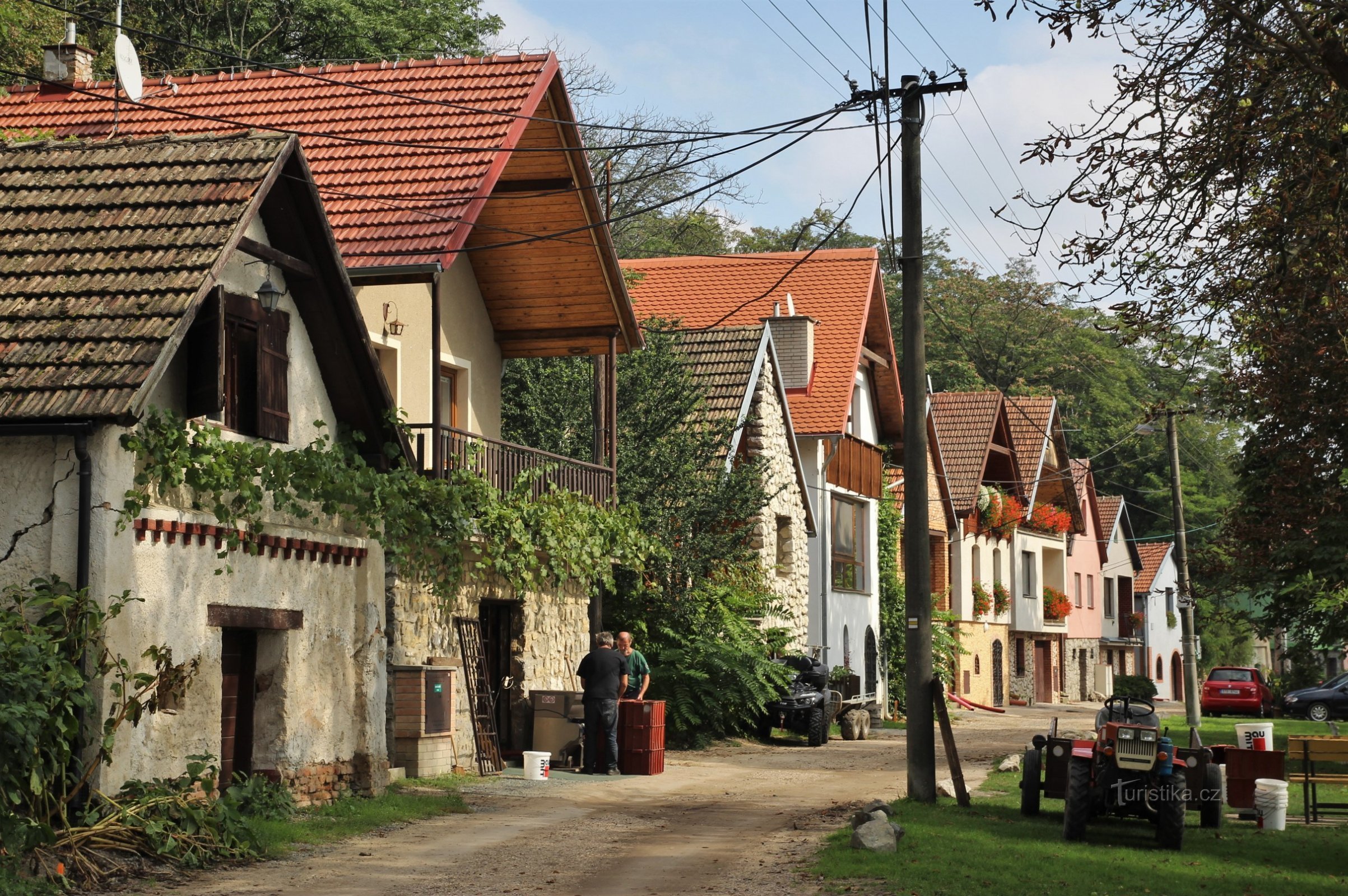 Strachotín - Cellar Street