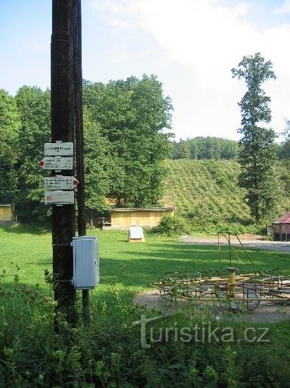 Štramberk - piscine - panneau : piscine Libotín fondée en 1938.